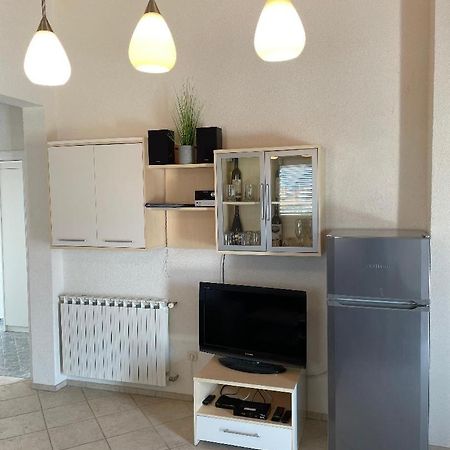 Apartment Gordana Vir Zewnętrze zdjęcie