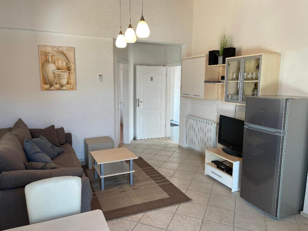 Apartment Gordana Vir Zewnętrze zdjęcie