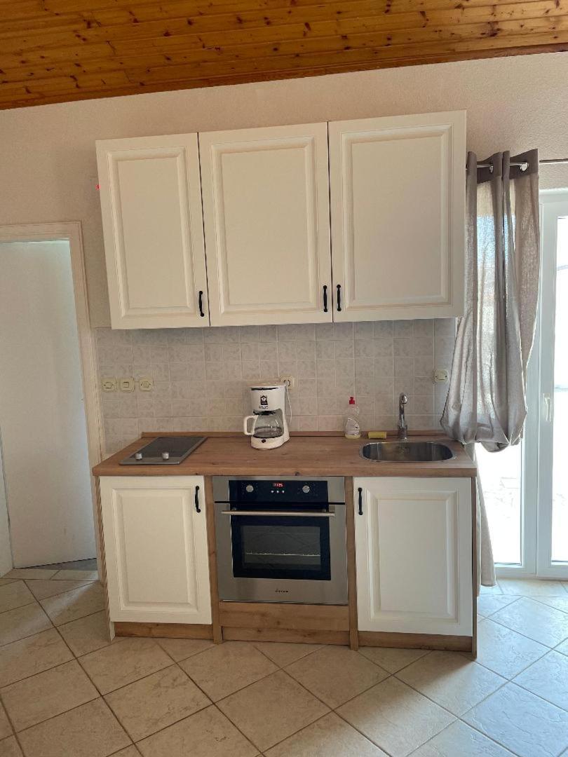 Apartment Gordana Vir Zewnętrze zdjęcie